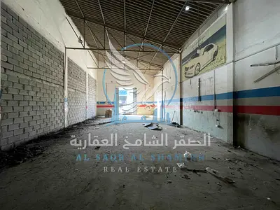 مستودع للإيجار – المنطقة الصناعية 4، الشارقة 3,000 قدم مربع | موقع على الشارع الرئيسي | موقع صناعي مميز