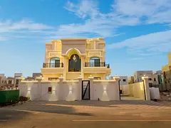 Classic villa with a palatial design and private pool; freehold ownership, with registration and own