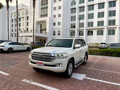 2016 Toyota LAND CRUISER — фото 3