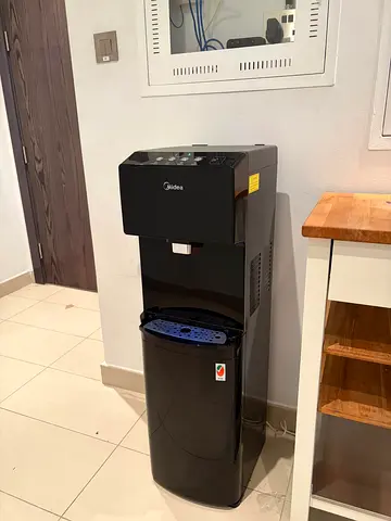 Midea Bottom Loading Water Dispenser – Hot, Cold & Ambient – AED 400