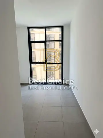 A distinctive apartment for rent in Al Mamsha, featuring a practical layout and comfortable living