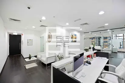 Fully Furnished | Bright Unit | Glass Partitions