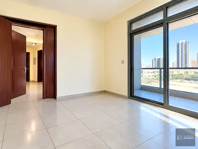 VACANT|1BHK+MAIDS| 909 Sq. Ft.