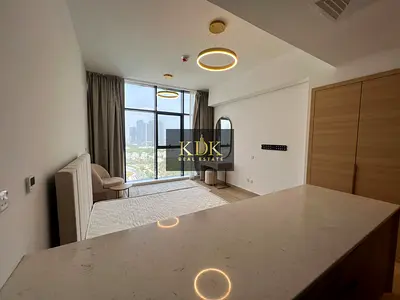 استوديو حديث | برج JVC Regina | إطلالة على المدينة والمسبح