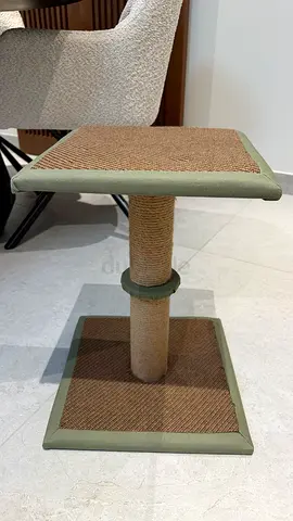 Brand New Cat Scratching Post