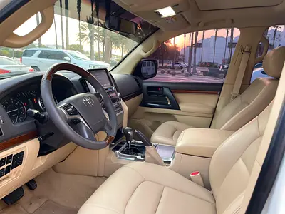 2016 Toyota LAND CRUISER — миниатюра 20