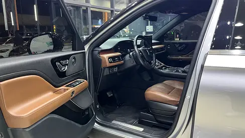 2022 Lincoln AVIATOR 照片 10