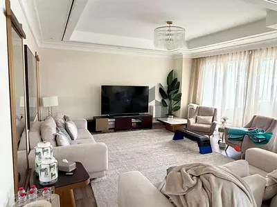 Spacious 4BR villa | Large Yard | Unfurnished