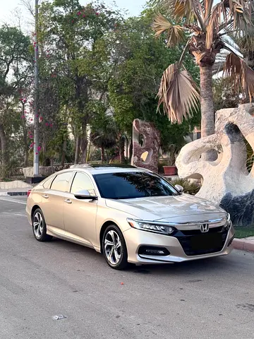 2020 Honda Accord EX-L GCC Specs without accidents