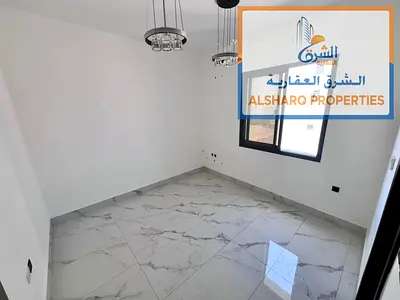 أرقى وأجمل الشقق للإيجار السنوي في العالية عجمان خلف البيت المتوحد غرفتين وصالة غرفتين ماستر 3 حمامات تكييف مركزي صيانة فري مدخل بناية راقٍ ومميز الإي