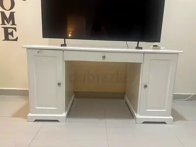 White TV or Monitor/PC Table for Sale with Storage