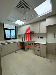 5BR + Maid | En-Suite | Open/Closed Kitchen