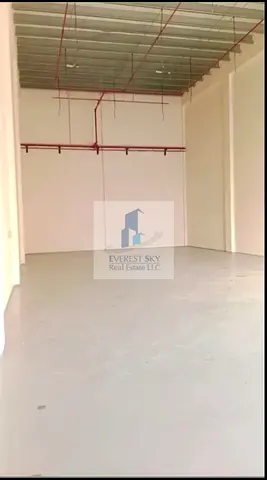 16 KW with toilet & pantry for URGENT LEASE !!