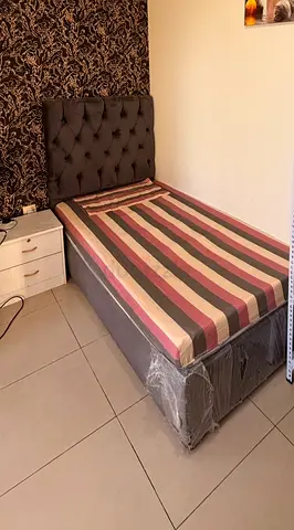 URGENT MOVEOUT SALE Single bed with mattress and headboard - good condition Heavy quality