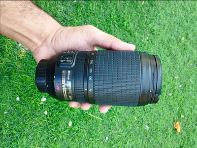 Nikon vr 70-300mm lens like new conditions