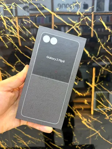 Samsung Galaxy Z Flip 8 256GB New Box Packed