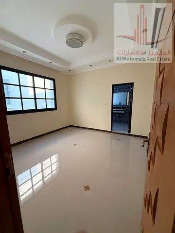 فيلا مساحة كبيرة تشطيب سوبر لوكس بالمويهات 2 موقع ممتاز