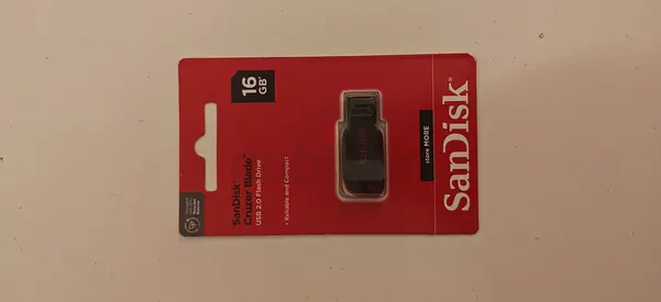SanDisk 16GB USB Flash Drive