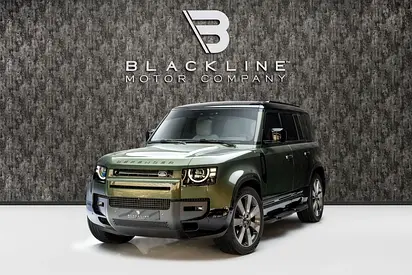 BUY NOW, PAY LATER | THE BLACKLINE STANDARD | 2030 Land Rover Warranty + Service, Low KMs, GCC