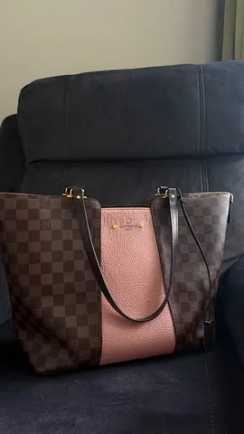 Bag Lv authentic