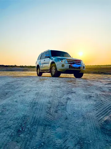 2014 Mitsubishi Pajero GLS Medium Line GCC Specs