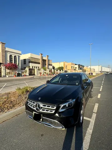 Mercedes-Benz GLA-Class 2020 GLA 250 4MATIC (American Specs) With panoramic glass roof