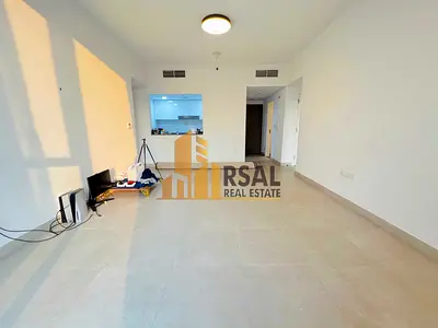 Luxurious 2bedrom_ Spacious In size _Semi Closed kitchen