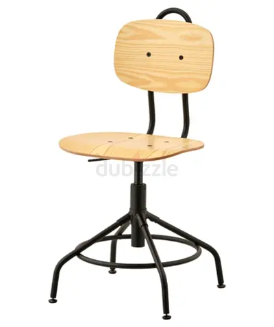 4 Adjustable Swivel Wooden Chairs
