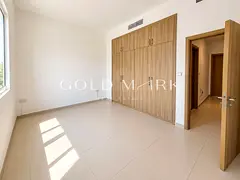 Single Row | Big Plot | Vacant 4BR Unit