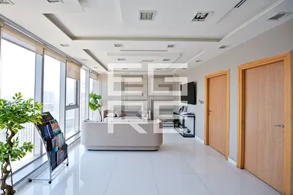 Fully Furnished | High End | Glass Partitions