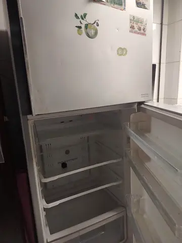 ثلاجة