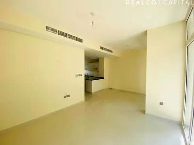 3 BEDROOMS | VACANT | READY TO MOVE | UNFURNISHED