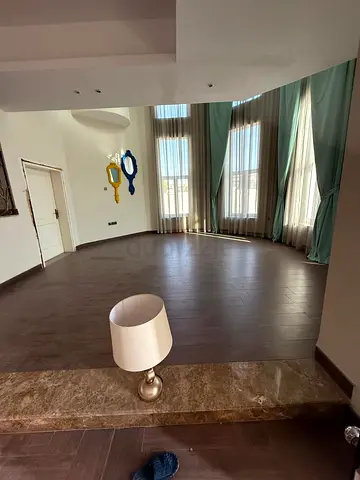 Specious Room is available for rent ! Hurry up