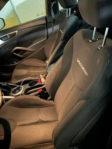 2013 Hyundai Veloster GL GCC Specs