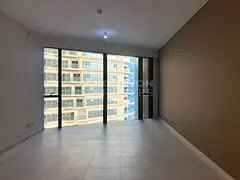 Vacant 1BR|Move-in ready| No ADM & Commission fee