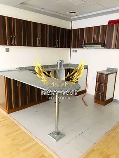 UNFURNISHED STUDIO - BALCONY