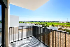 6 Cheques | Distress Deal | Golf View | Brand NEW