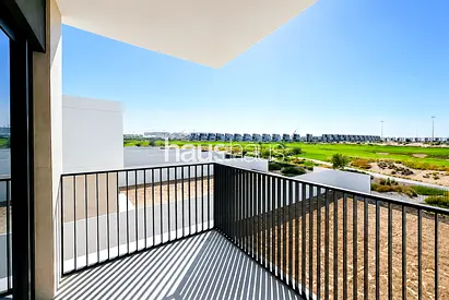 6 Cheques | Distress Deal | Golf View | Brand NEW