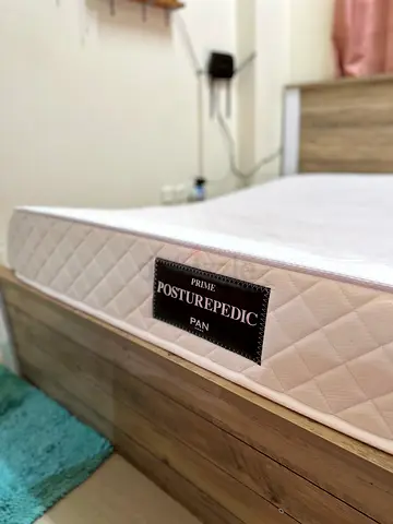 Queen bed frame with 8”mattress - Excellent condition