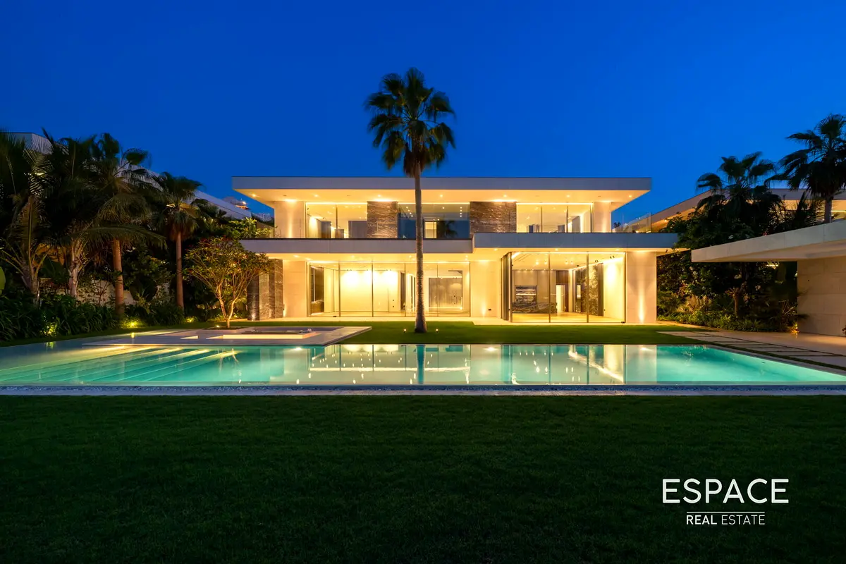 7 Bed Ultra-Luxury Beach Villa | Full Sea View