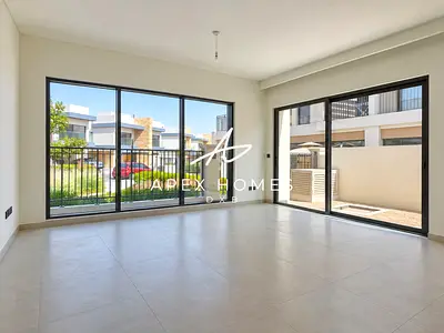 5 BED | TRUE CORNER | LAGOONS VIEW | 4 Cheques
