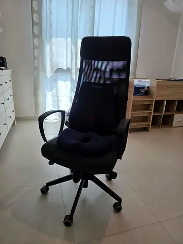 Ikea Markus ergonomic office chair - like new