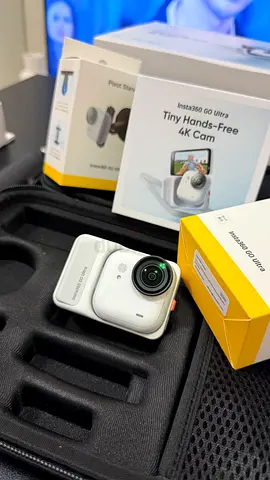Insta360 GO Ultra Creator Bundle + 256GB SanDisk Extreme Pro