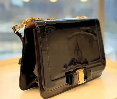 Pre loved salvatorre ferragamo bow bag