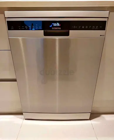 Siemens iq300 freestanding stainless steel dishwasher - good condition