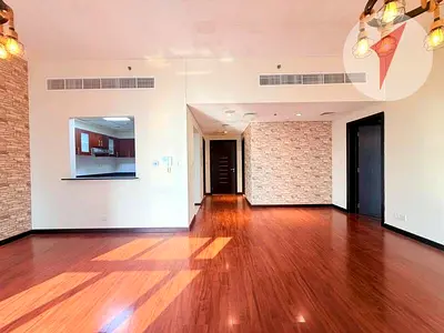 Vacant 1BR | SZR & Partial Lake View | Green Lakes S3