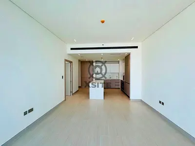 Modern 1 BR | Marina View | Close to Entry/Exit