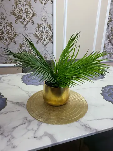 Center table pot