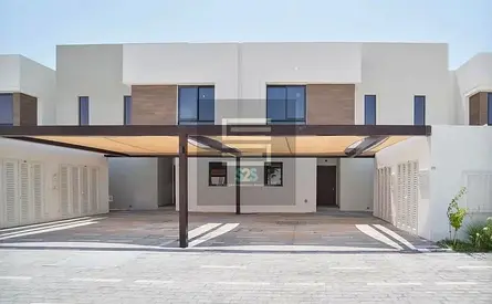 3-BED TH VACANT | HIGH-IN DEMAND! GATED COMMUNITY!