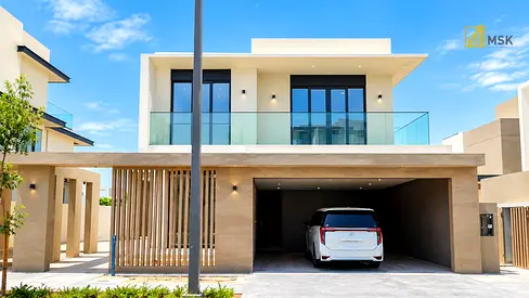 Luxury 4BR + Maid | Private Garden | Close Kitchen